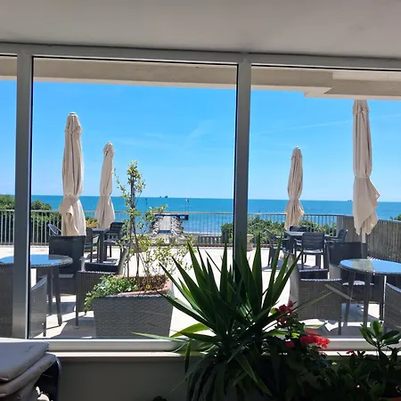 Flat On The Front With Private Spot Included Apartamento Lido di Venezia