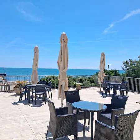 Apartamento Flat On The Front With Private Spot Included *