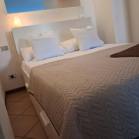 Flat On The Front With Private Spot Included Венеция-Лидо