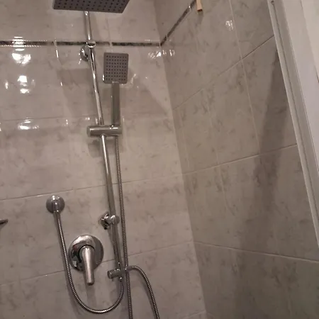 Апартаменты Flat On The Front With Private Spot Included