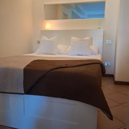 Flat On The Front With Private Spot Included * Венеция-Лидо
